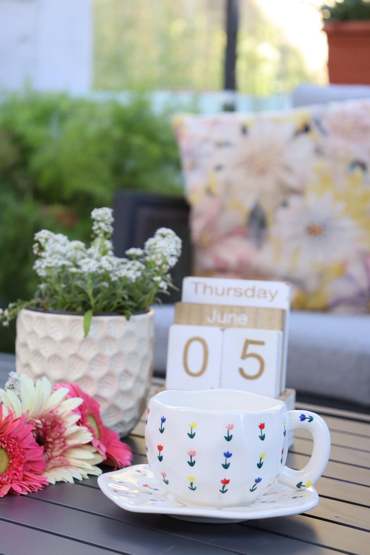 Mug with Saucer white and small tulip flowers
