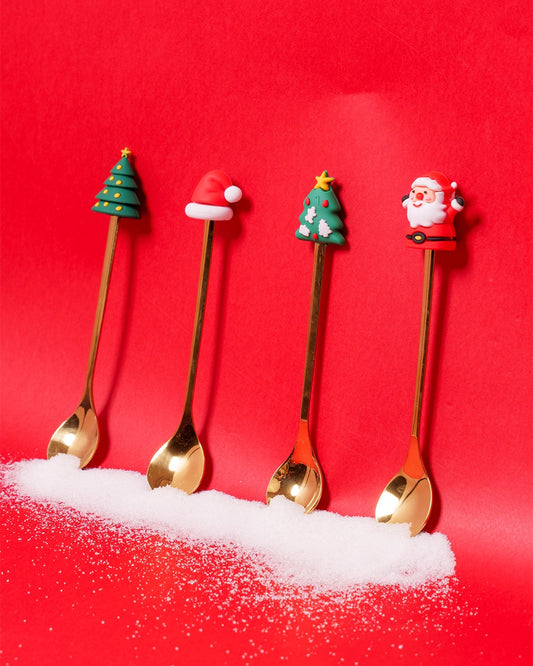 Big spoon with Christmas characters