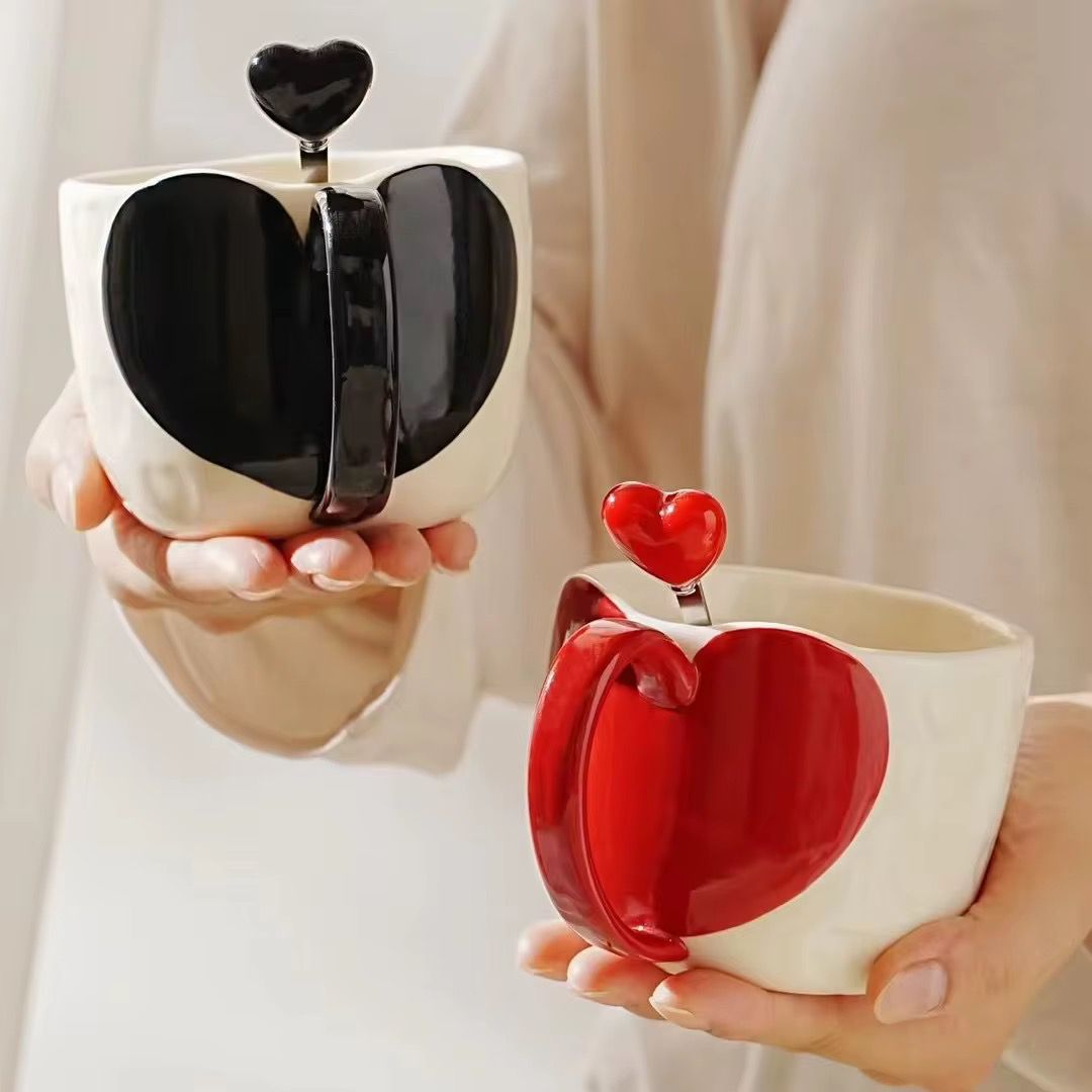 Mug ceramic heart with spoon