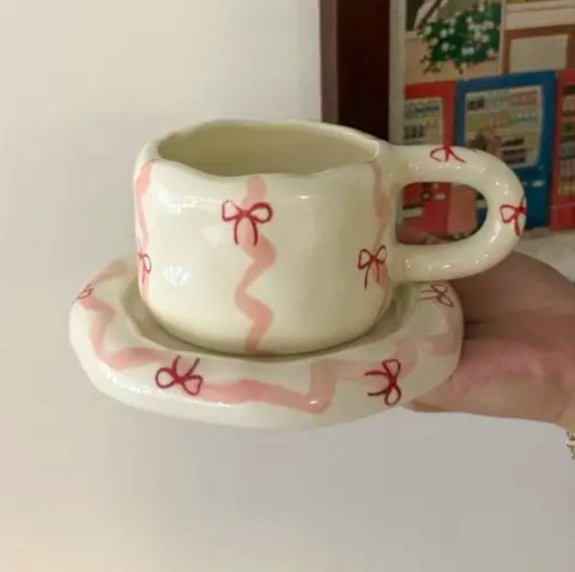 Round Mug with Large Saucer