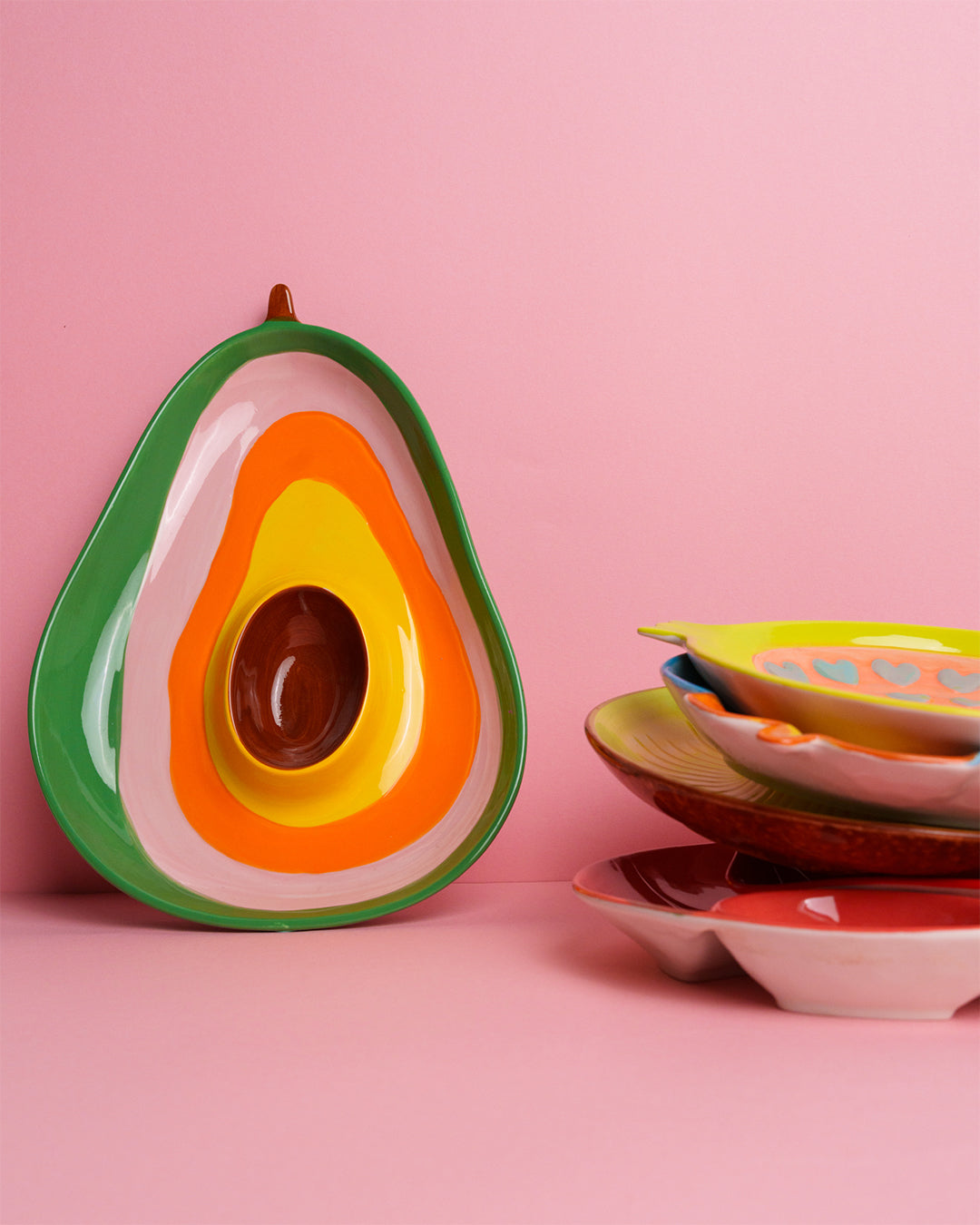 Ceramic plates with dip