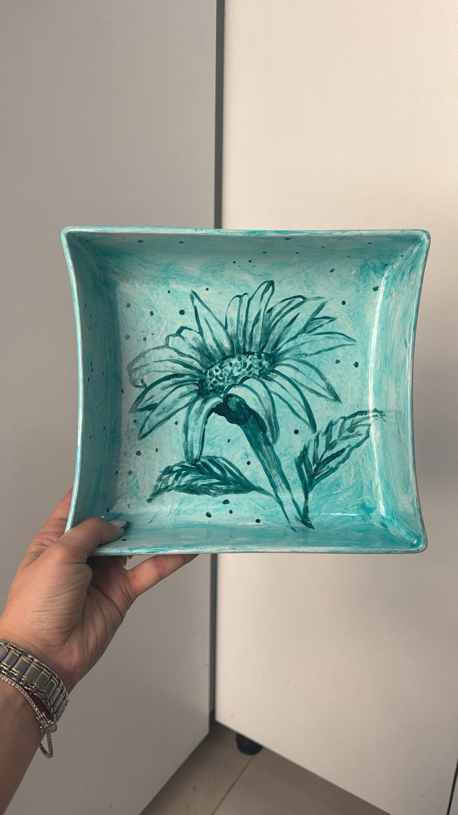 Square ceramic hand painted big 22*25cm