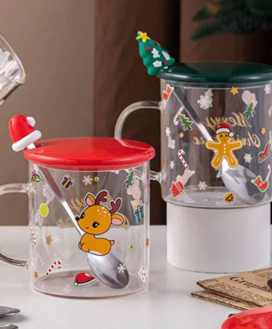 Christmas mug with green or red cover and spoon