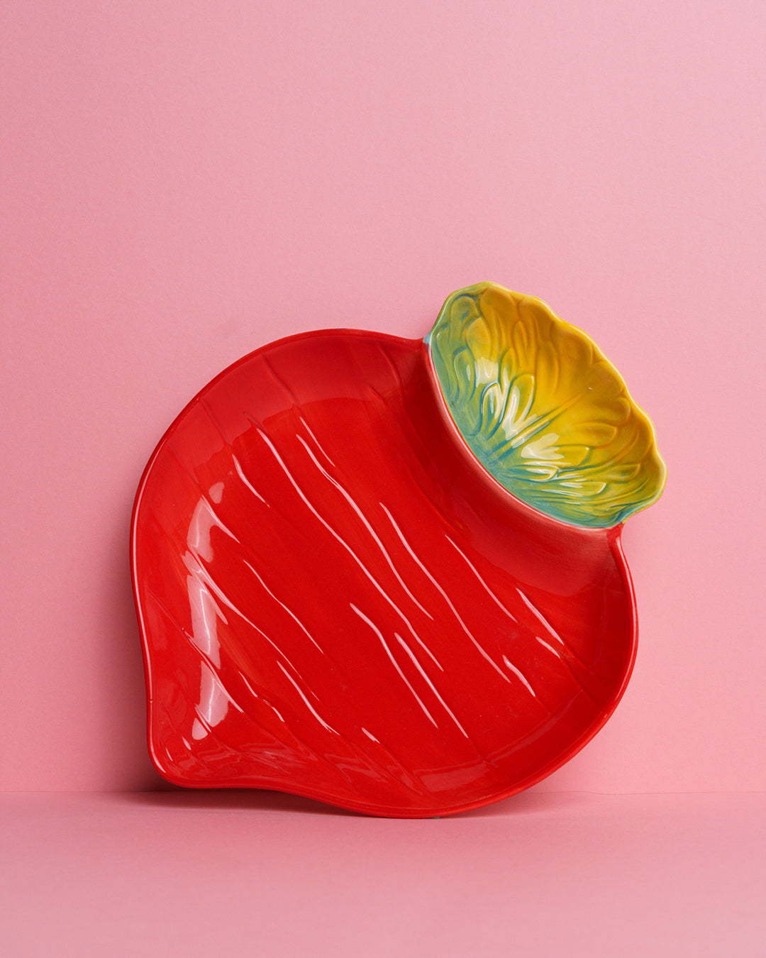 Ceramic plates with dip