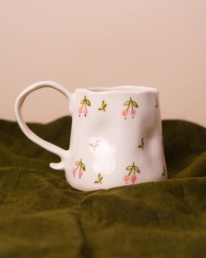 Mug pink cherry with green leaf